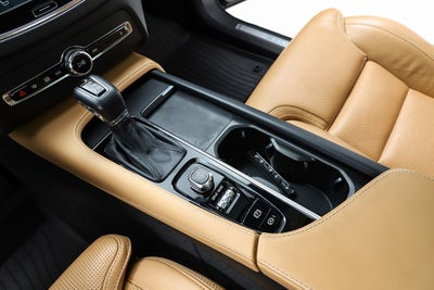 2021 Volvo XC90 T6 Inscription