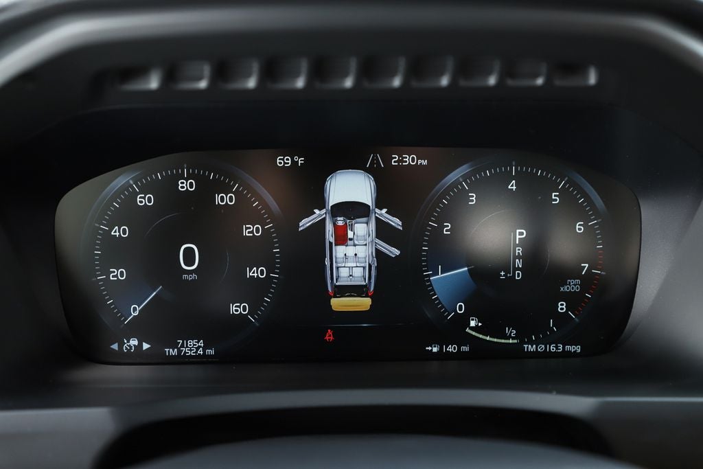 2021 Volvo XC90 T6 Inscription