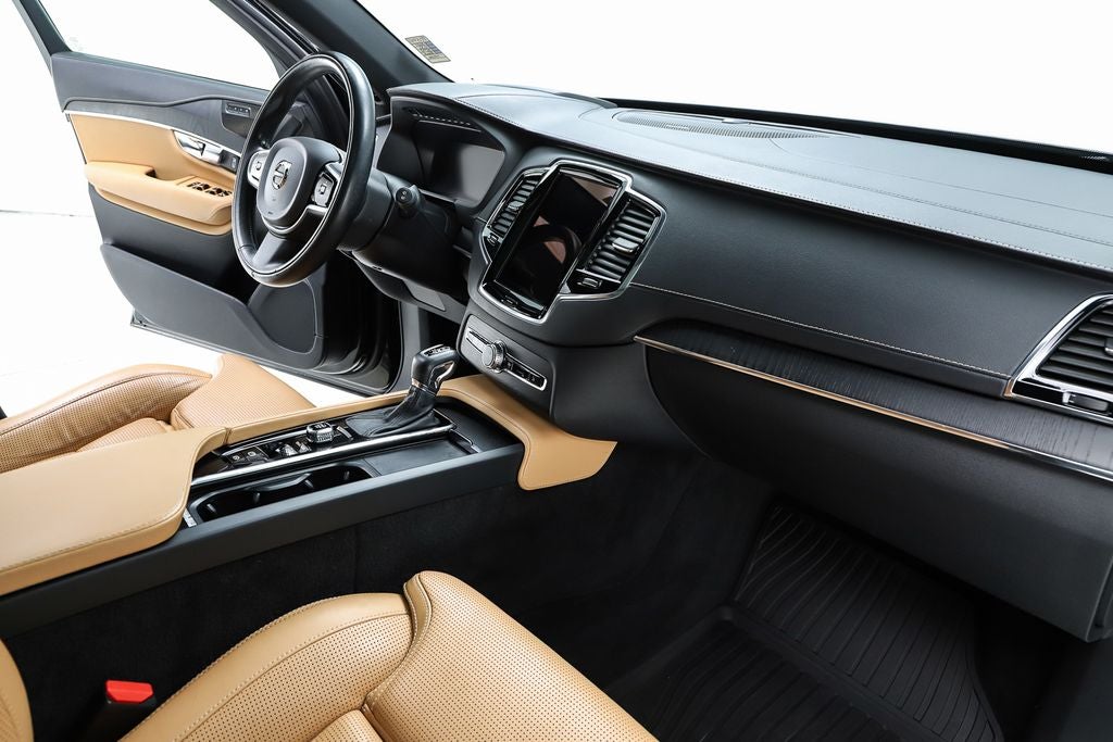 2021 Volvo XC90 T6 Inscription