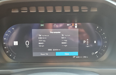 2023 Volvo XC90 B5 Plus
