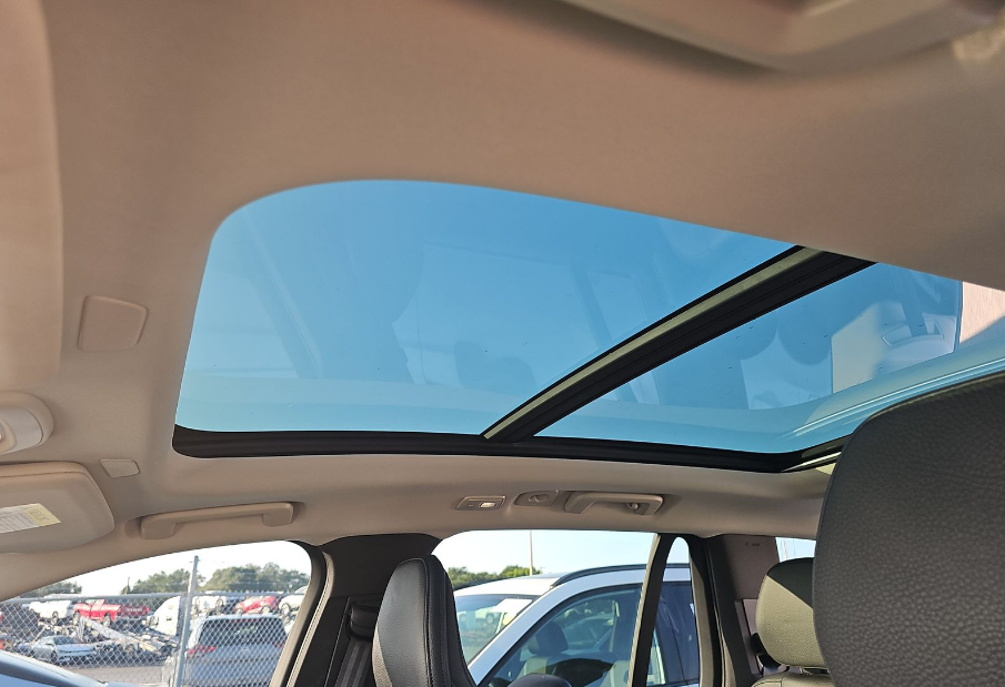2023 Volvo XC90 B5 Plus