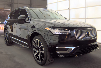 2023 Volvo XC90 B5 Plus