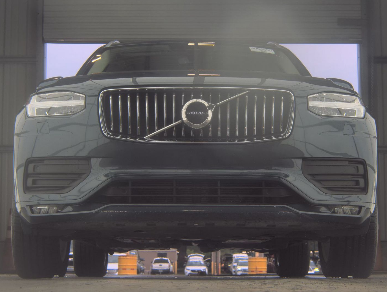 2023 Volvo XC90 B5 Core