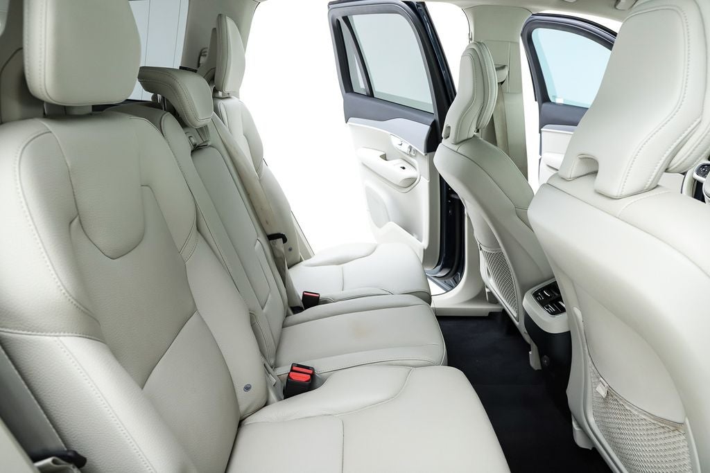 2023 Volvo XC90 B5 Core