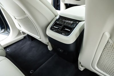 2023 Volvo XC90 B5 Core