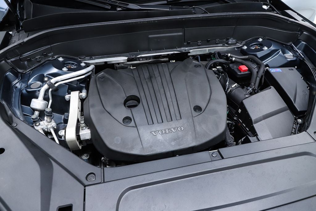 2023 Volvo XC90 B5 Core