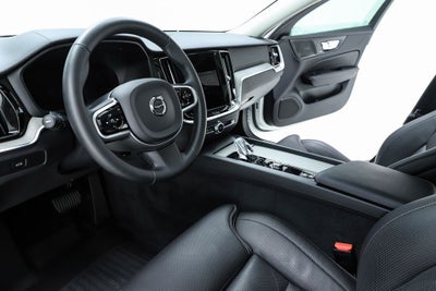 2023 Volvo V60 Cross Country Ultimate