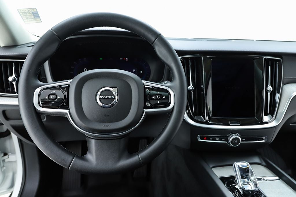 2023 Volvo V60 Cross Country Ultimate