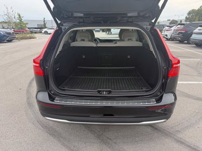 2024 Volvo V60 Cross Country B5 Plus