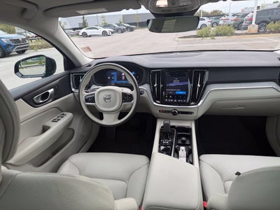 2024 Volvo V60 Cross Country B5 Plus