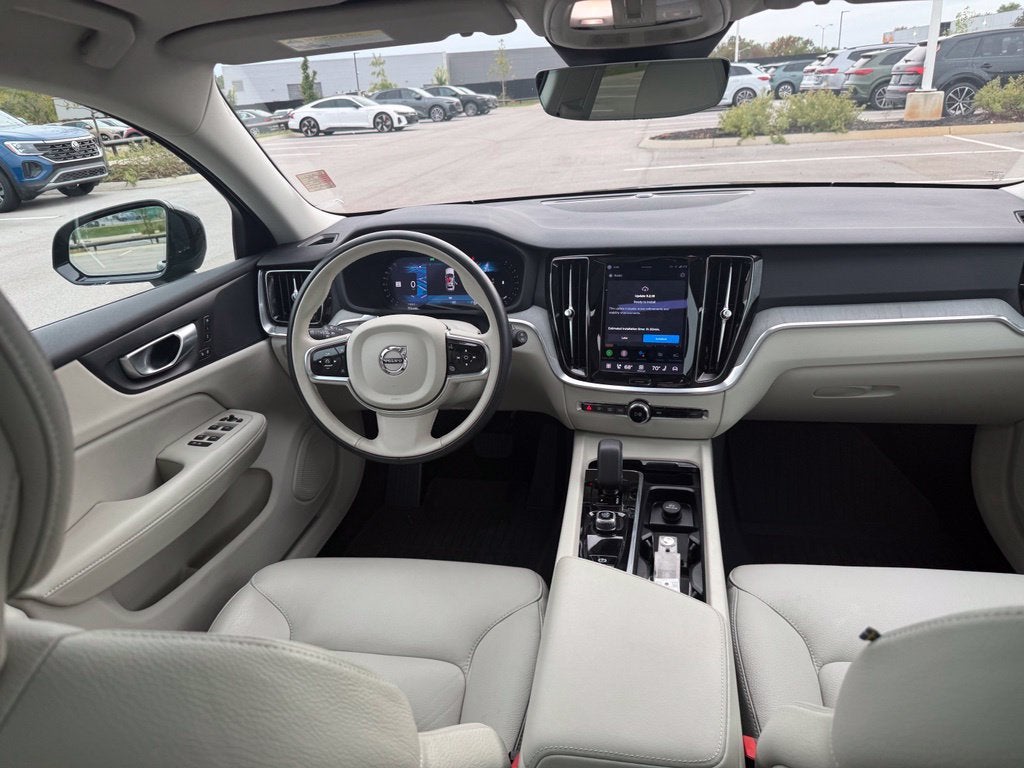 2024 Volvo V60 Cross Country B5 Plus