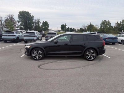 2024 Volvo V60 Cross Country B5 Plus