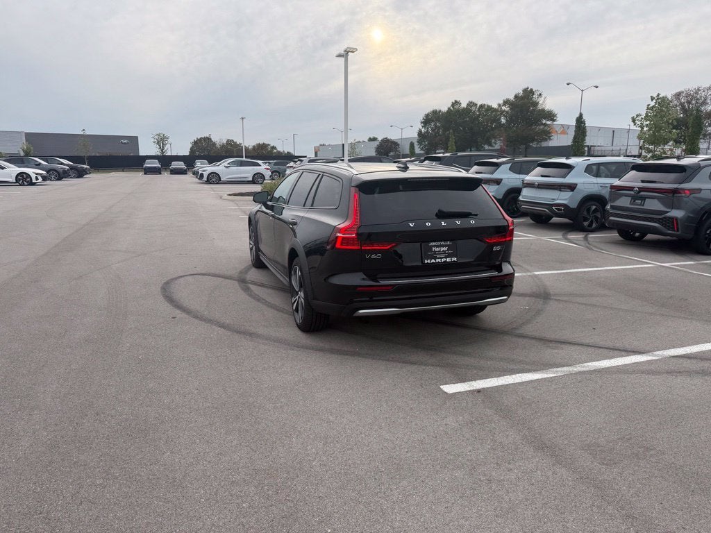 2024 Volvo V60 Cross Country B5 Plus