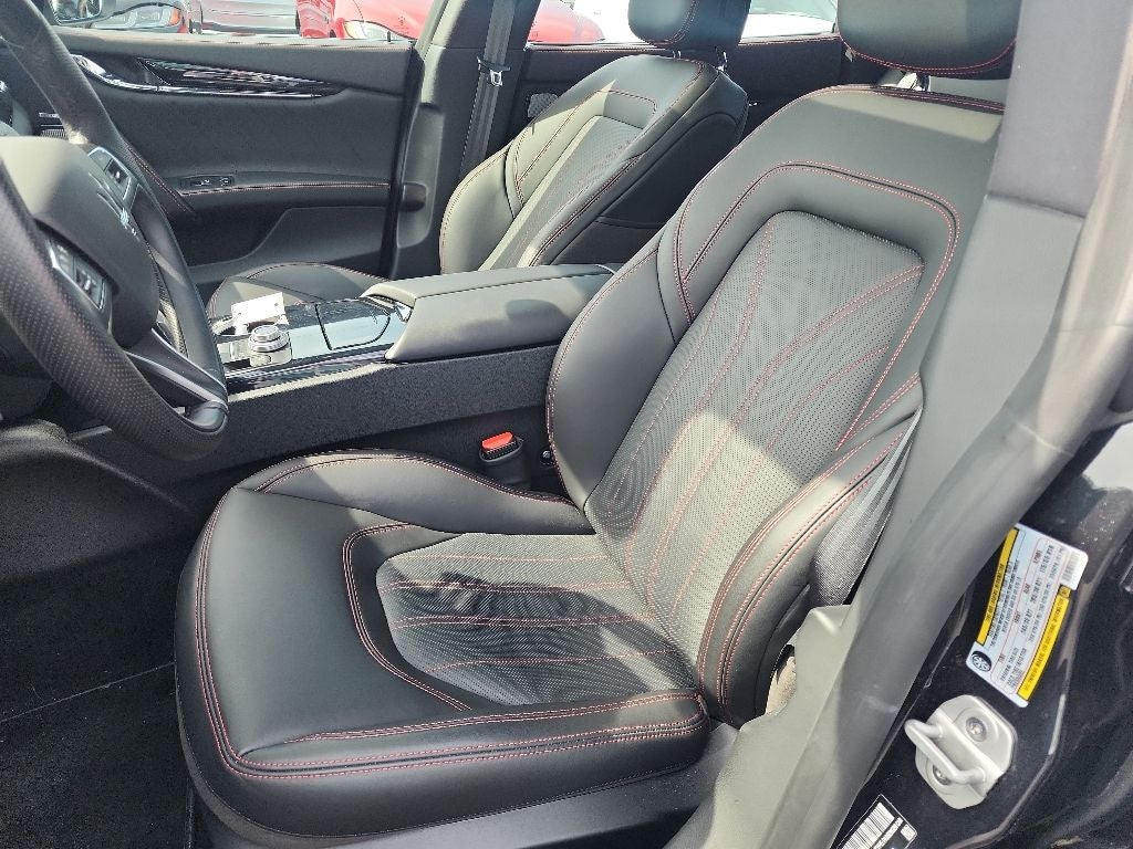 2023 Maserati Quattroporte Modena