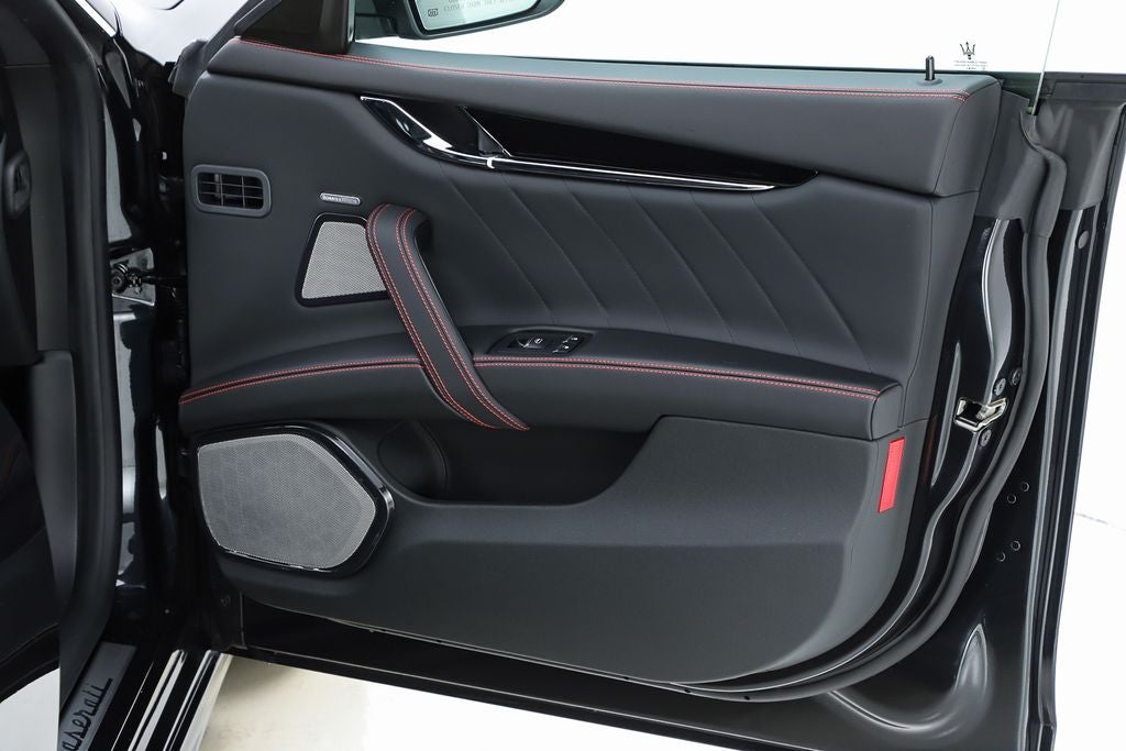 2023 Maserati Quattroporte Modena