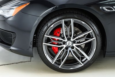 2023 Maserati Quattroporte Modena