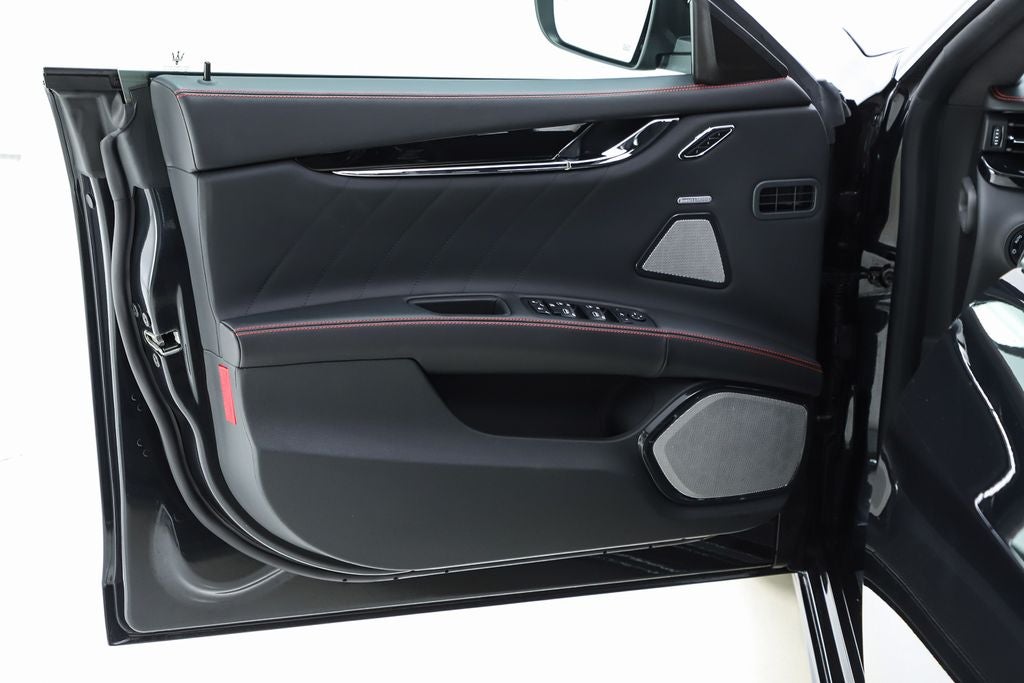 2023 Maserati Quattroporte Modena
