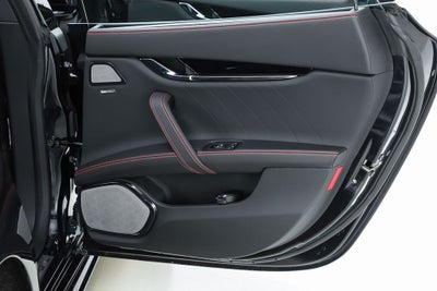 2023 Maserati Quattroporte Modena