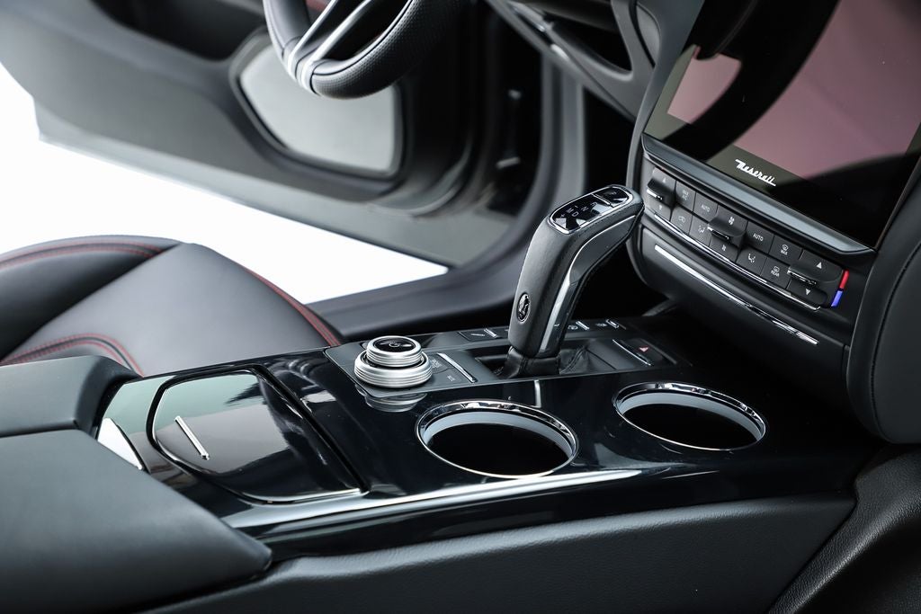 2023 Maserati Quattroporte Modena