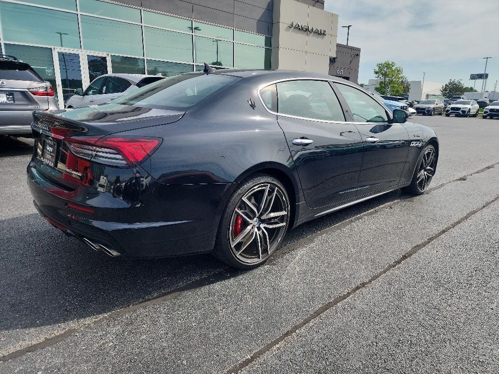 2023 Maserati Quattroporte Modena