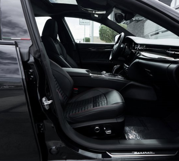 2021 Maserati Quattroporte Trofeo