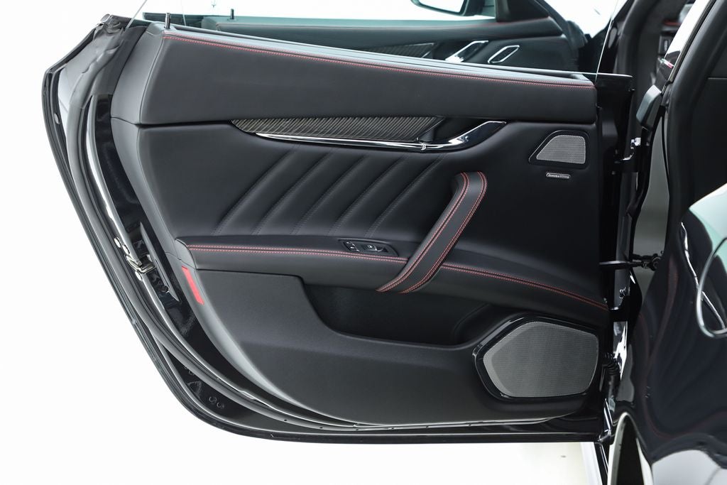 2021 Maserati Quattroporte Trofeo