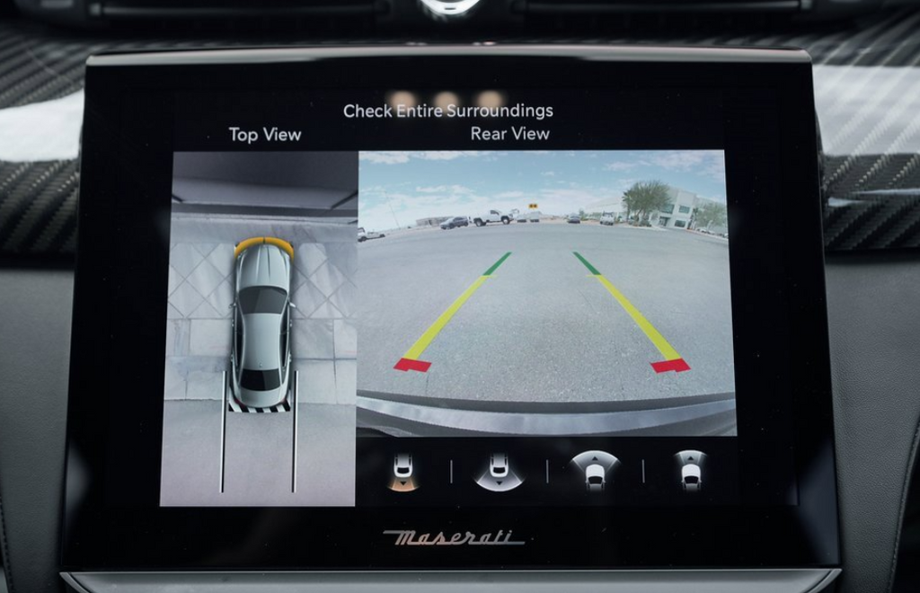 2021 Maserati Quattroporte Trofeo