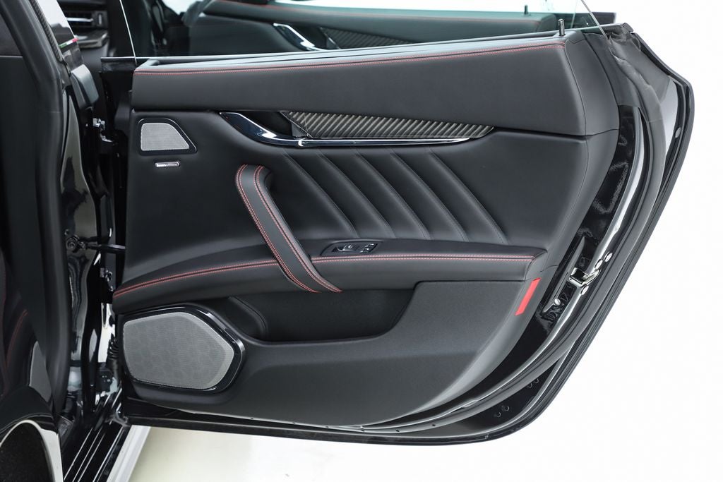 2021 Maserati Quattroporte Trofeo