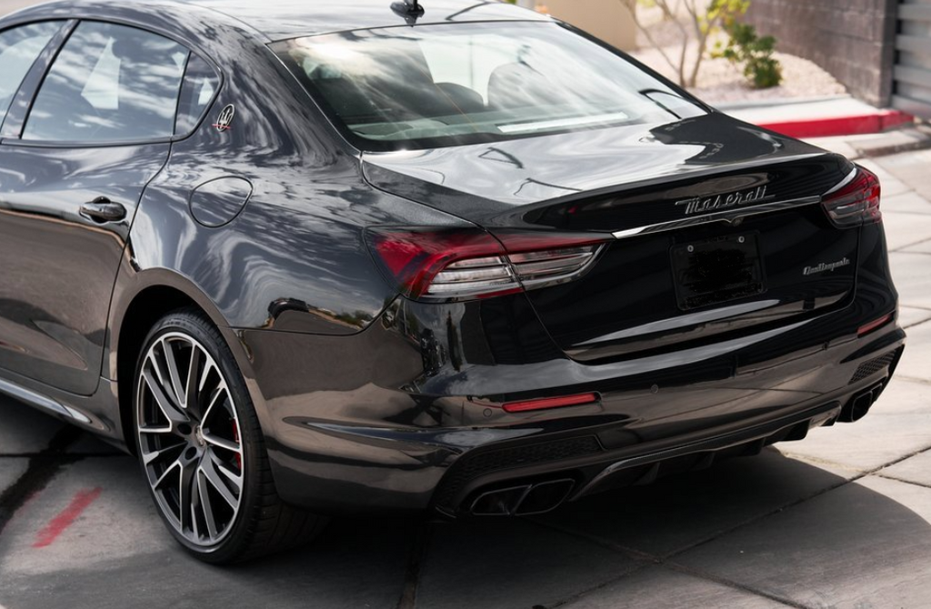 2021 Maserati Quattroporte Trofeo