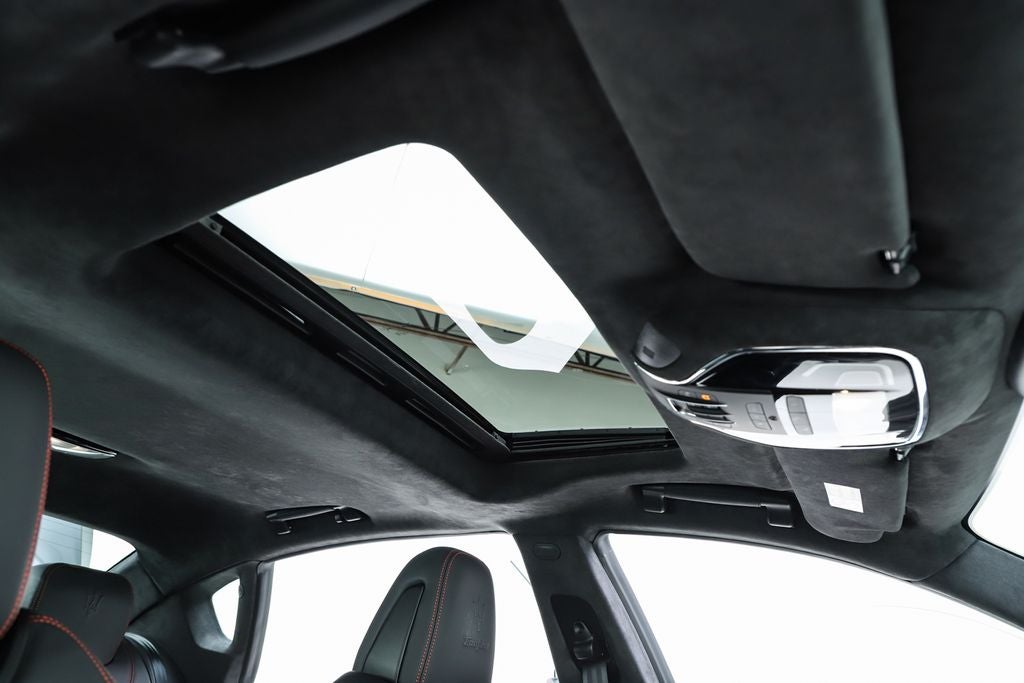 2021 Maserati Quattroporte Trofeo