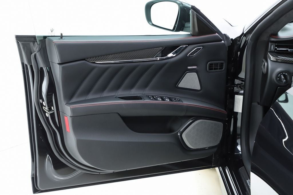 2021 Maserati Quattroporte Trofeo