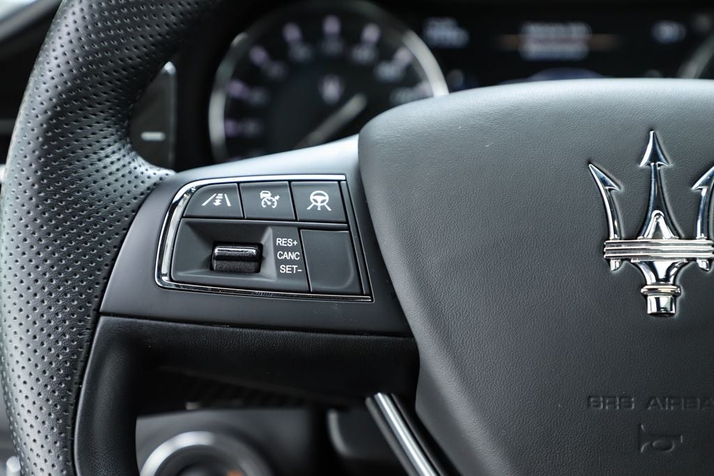 2021 Maserati Quattroporte Trofeo