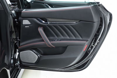 2021 Maserati Quattroporte Trofeo