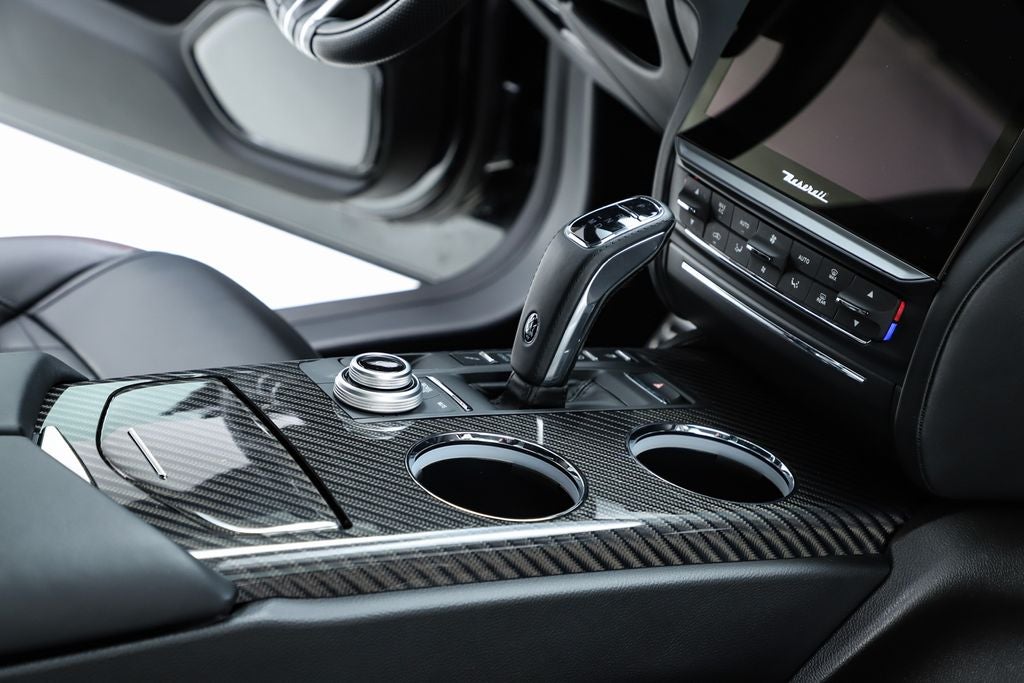 2021 Maserati Quattroporte Trofeo