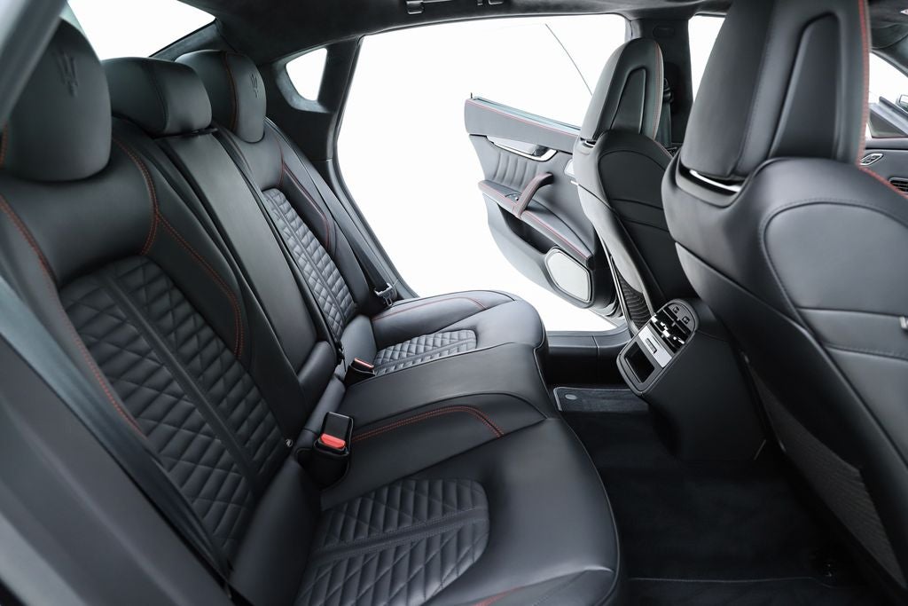 2021 Maserati Quattroporte Trofeo