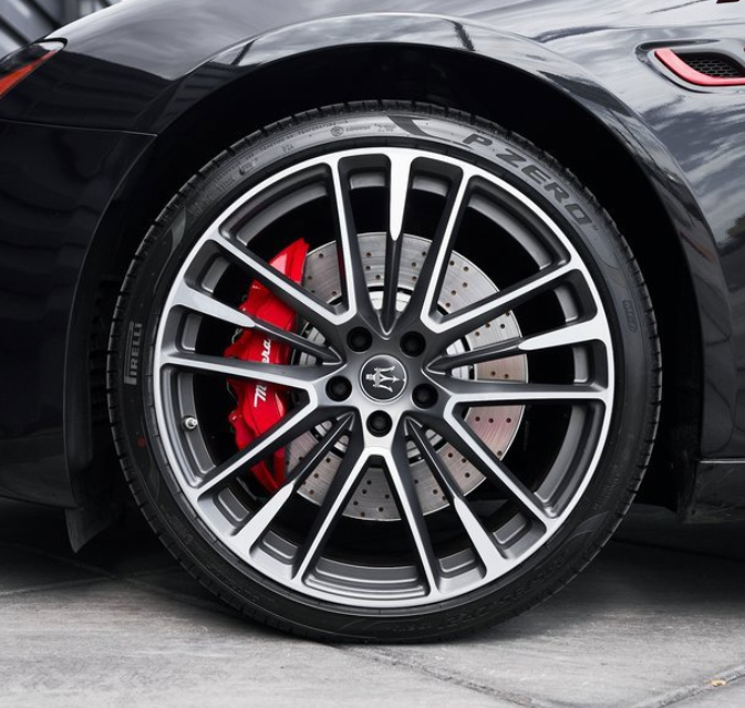 2021 Maserati Quattroporte Trofeo