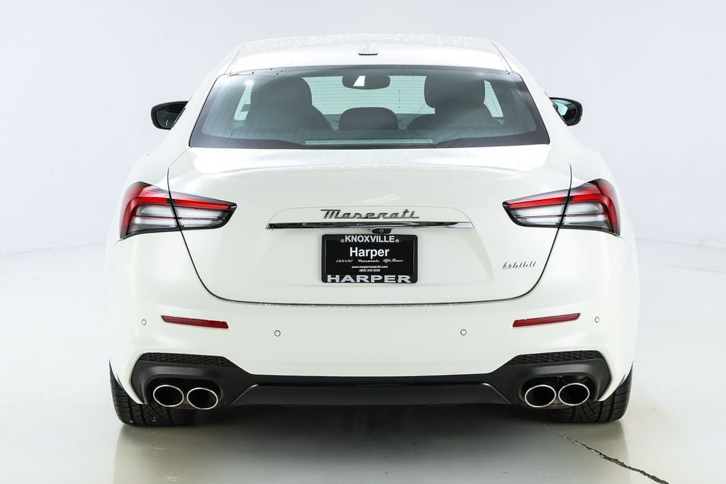 2022 Maserati Ghibli Modena Q4