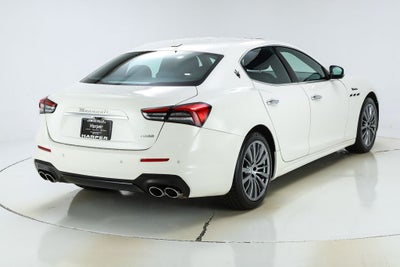 2022 Maserati Ghibli Modena Q4