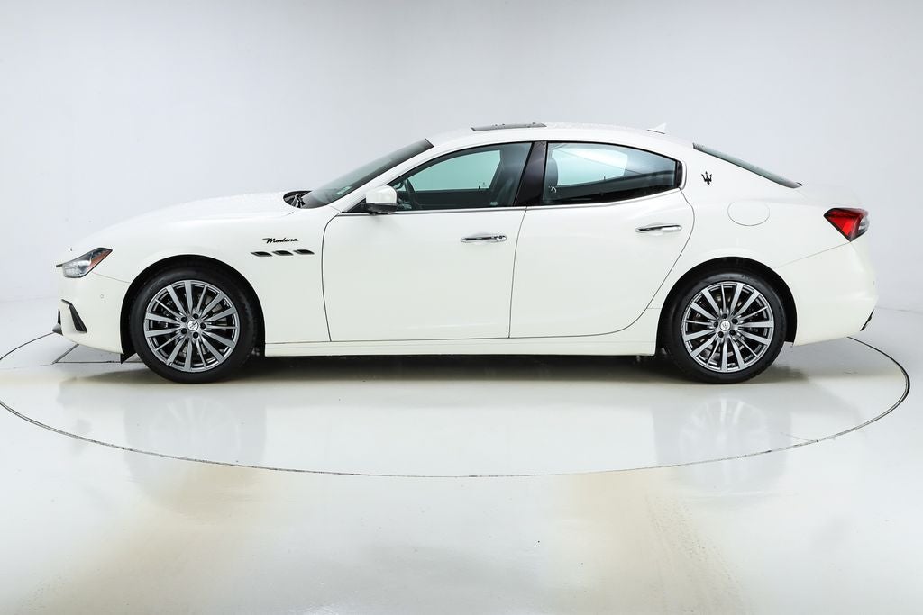 2022 Maserati Ghibli Modena Q4