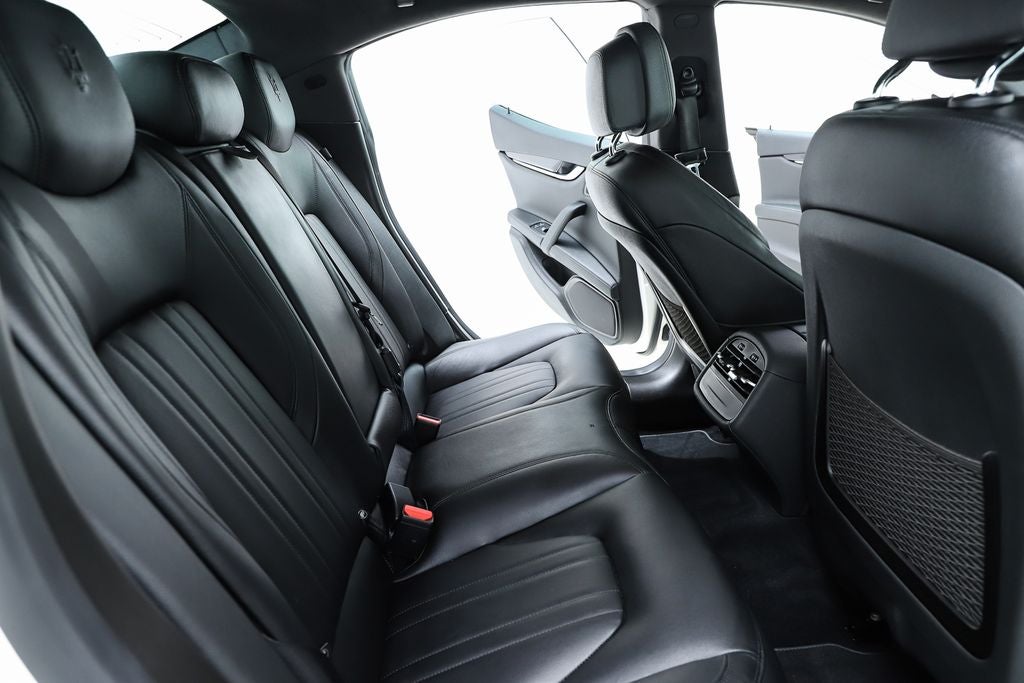 2022 Maserati Ghibli Modena Q4