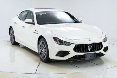2022 Maserati Ghibli Modena Q4