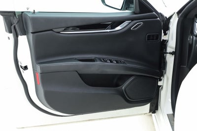 2022 Maserati Ghibli Modena Q4