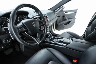 2022 Maserati Ghibli Modena Q4