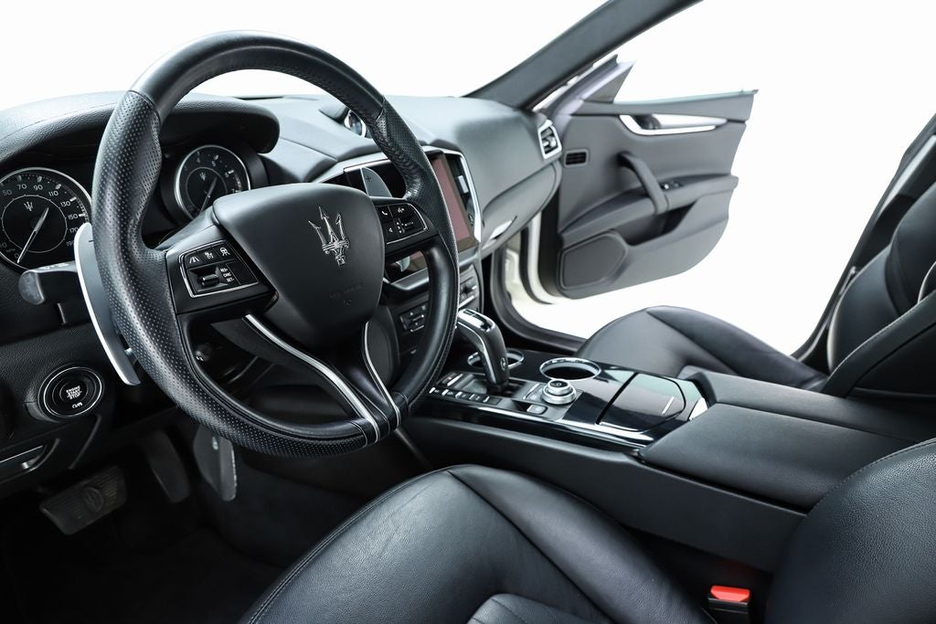 2022 Maserati Ghibli Modena Q4