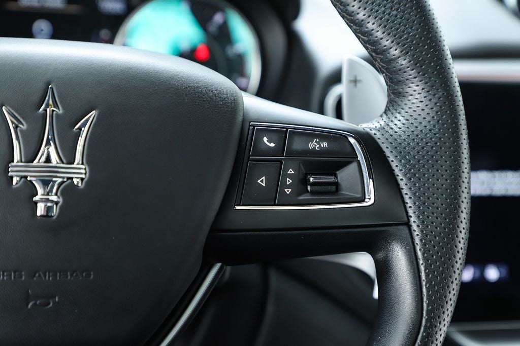 2022 Maserati Ghibli Modena Q4