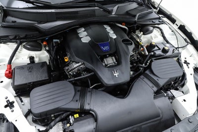 2022 Maserati Ghibli Modena Q4