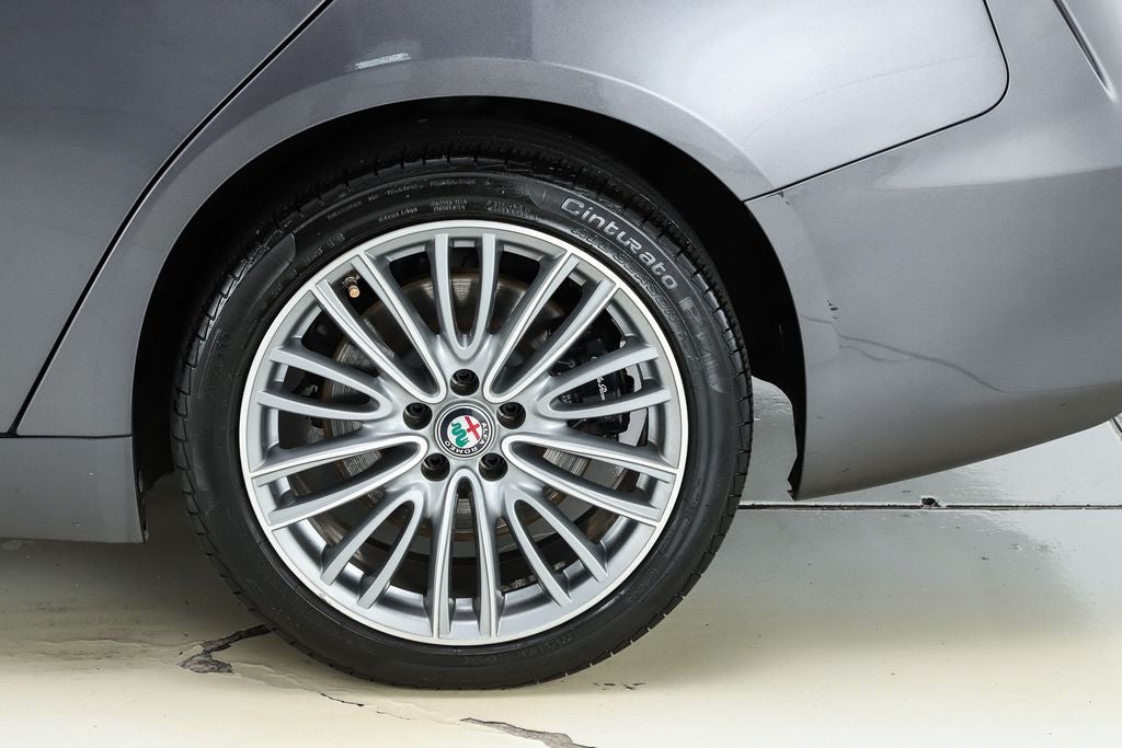 2017 Alfa Romeo Giulia Ti