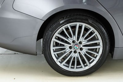2017 Alfa Romeo Giulia Ti