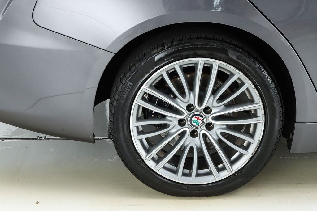 2017 Alfa Romeo Giulia Ti