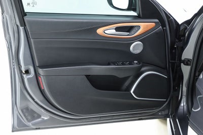 2017 Alfa Romeo Giulia Ti